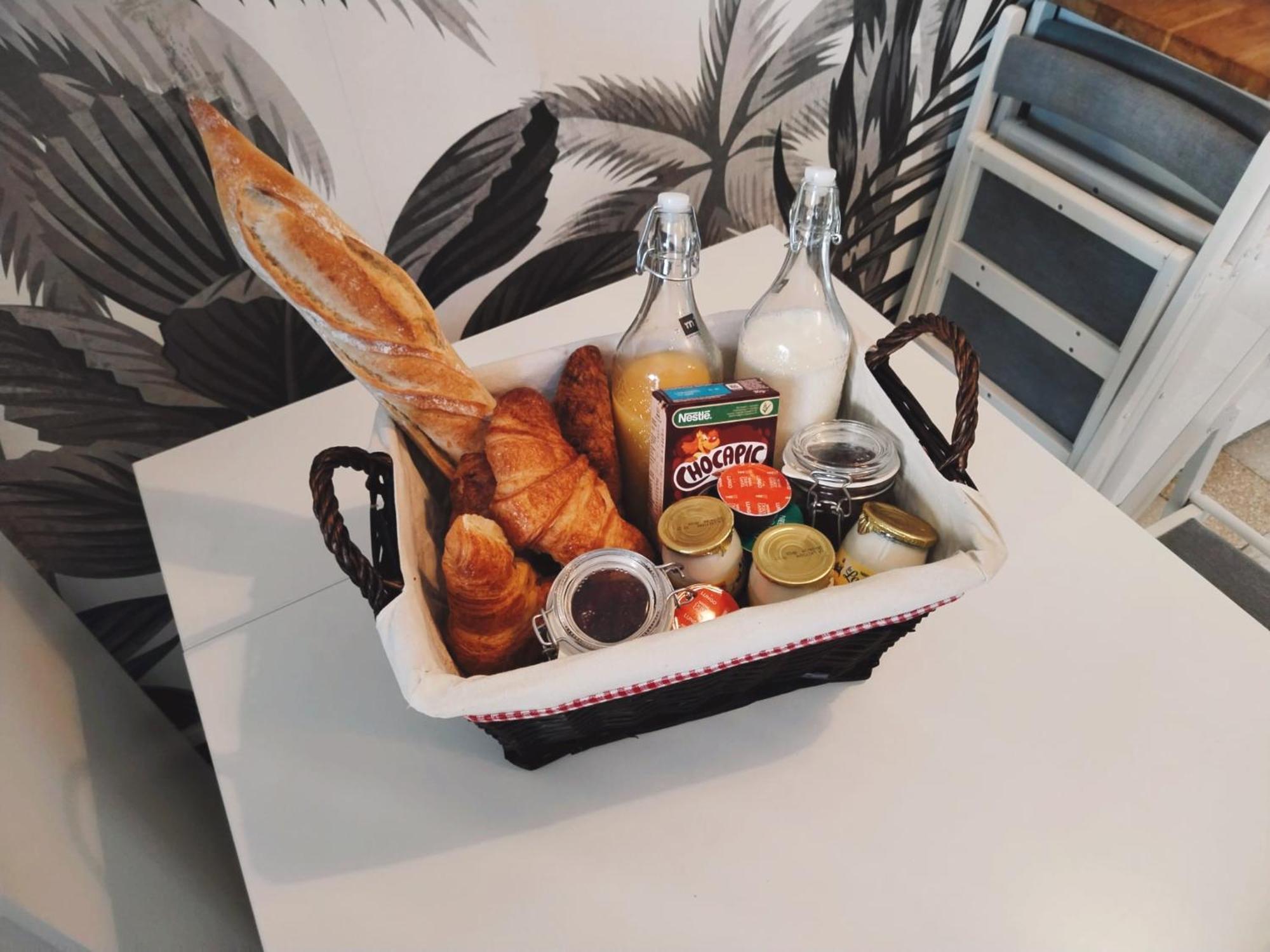 Narbonne Studio Lamarobile Avec Jardin Et Terrasse Proche Des Grands Buffets, Du Centre Ville Et De La Gare Esterno foto